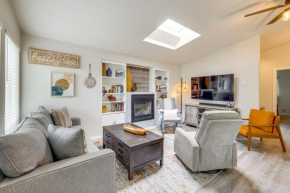 Walk to Seaside Beach Vacation Rental Cottage!